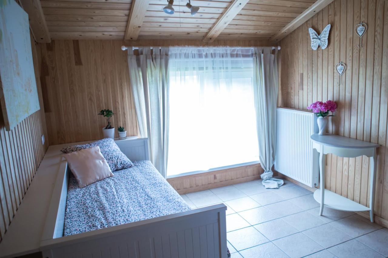 Flower Apartment Ventspils Exterior photo